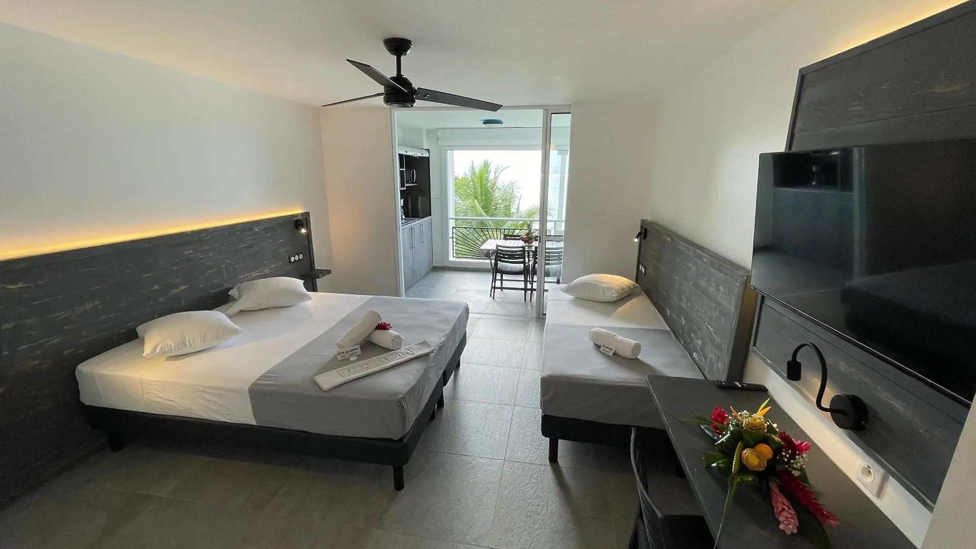 아파트호텔 Karaibes Residence 르 고지에